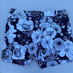 Talbots Monochrome Floral Patterned Shorts